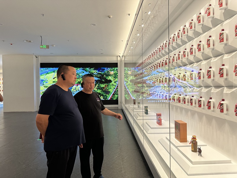 仁怀：文化场馆扮靓夏日旅游文化生活(图2)
