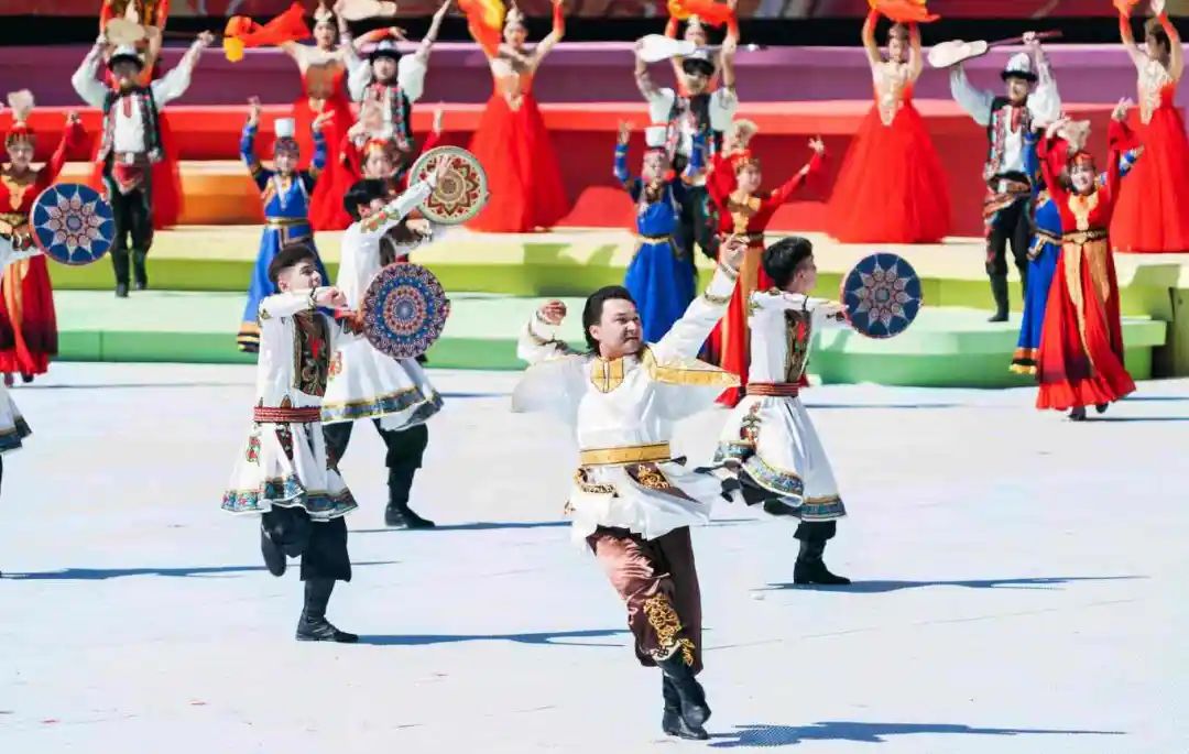 2024’新疆伊犁天马文化旅游节盛大开幕(图4)